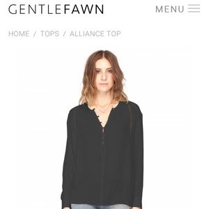 This top flows:  soft, delicate and stunning. 🌸